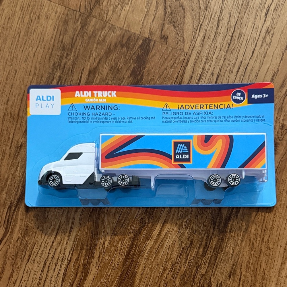 Aldi Truck with Trailer